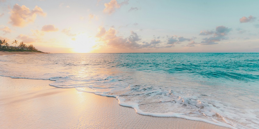 Ariyaman Beach offers fantastic views and activities, making it one of the best beaches