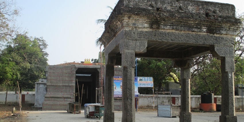 An image of Arulmigu Marundeeswarar Temple with a decorated chariot and its surroundings.