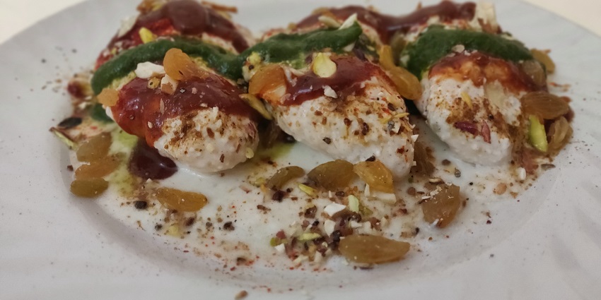one of the yummiest street food in Noida and the best street food in Noida