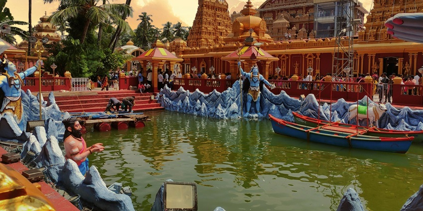 An image of Augarnath Temple, one of the most serene Meerut tourist places.