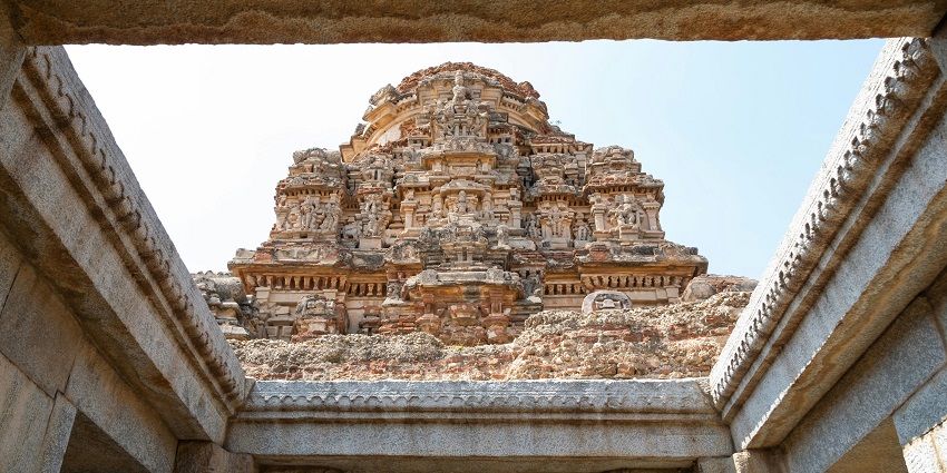 A picture of Avinashi Temple, one of the historical and spiritual places to visit in Tirupur.