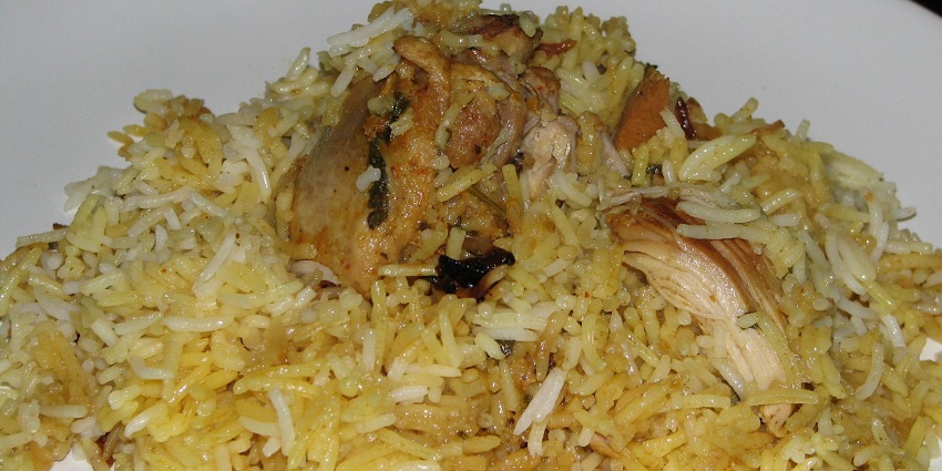 Awadhi biryani is a famous street food in Lucknow
