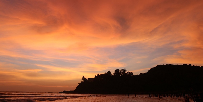 Twilight view of Baga Beach, one of the top places to visit in Goa in April.