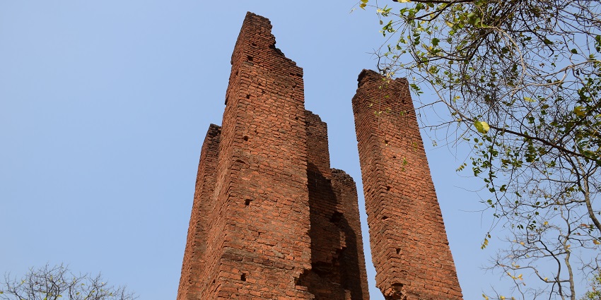 A watchtower in Balki Machan is one of the offbeat tourist places near Burdwan