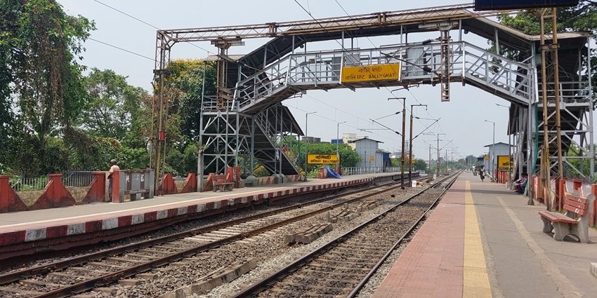 Bally Ghat railway station platform view in Howrah district, West Bengal.