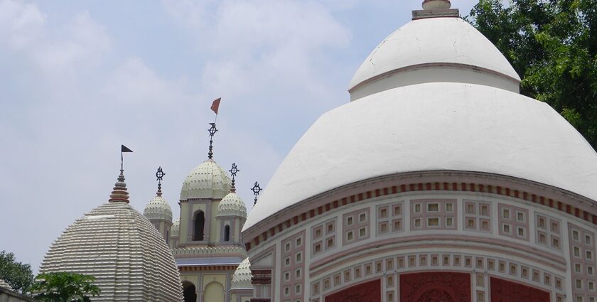 Image of Sarbamangala Temple, one of the alluring places to visit in Bardhaman