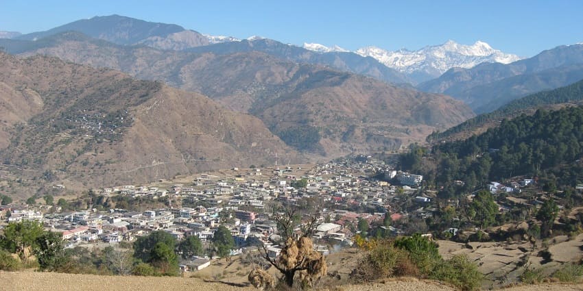 Serene town offering breathtaking views of the Himalayas, for all the travellers.