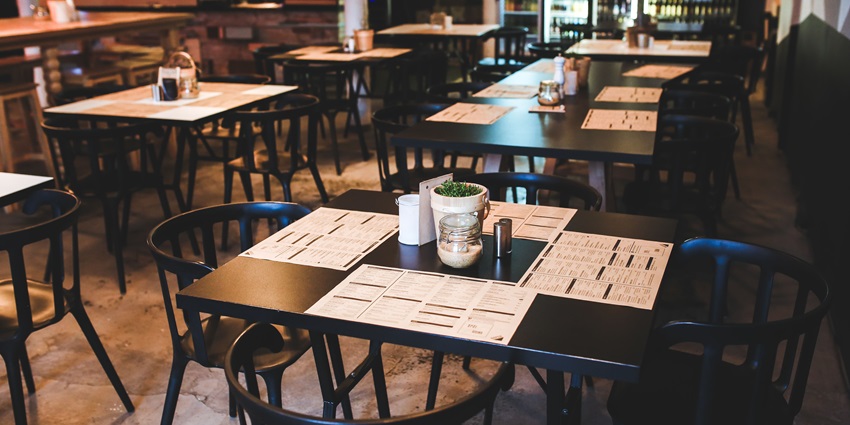 A popular resto lounge in the heart of the city, Famous for 146 speciality cocktails.