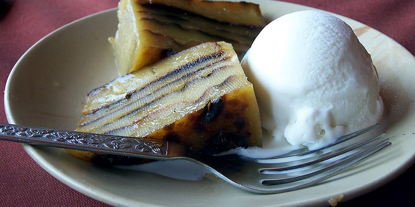 Bebinca is one of the most tasty desserts served in Goa for all travellers to try.