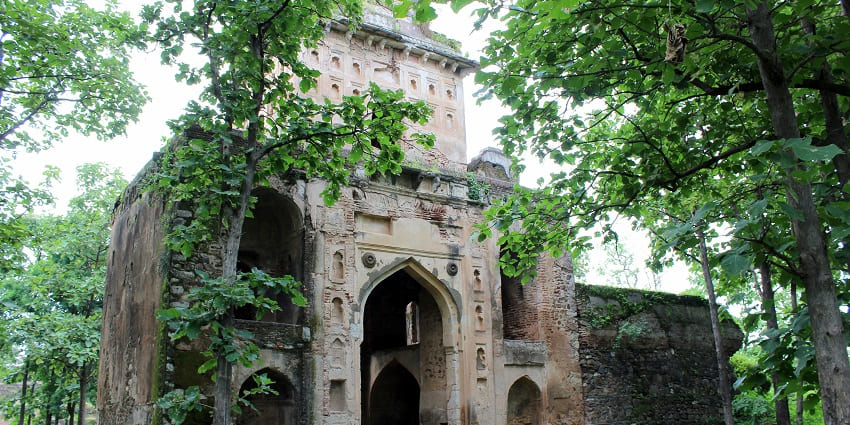 The best time to visit Deogarh Fort is from March to June and September to November.