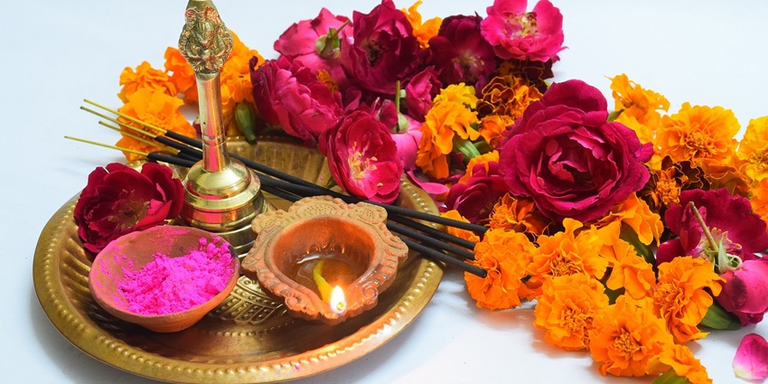 Ideal months for visiting the Gayatri Temples, offering pleasant weather and festive activities