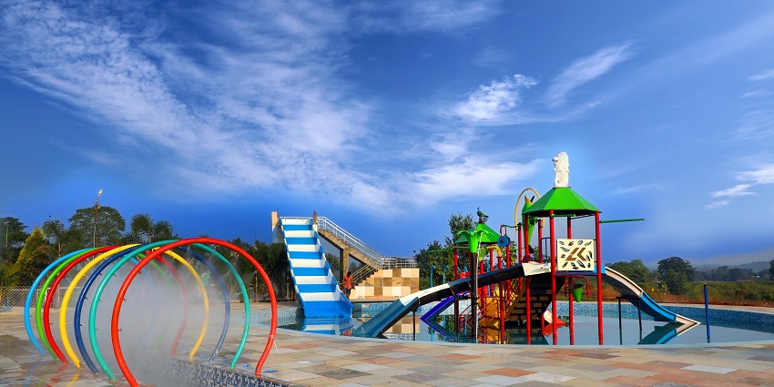 The best time to visit Boond Water Park, Bareilly, is during the summer to enjoy.