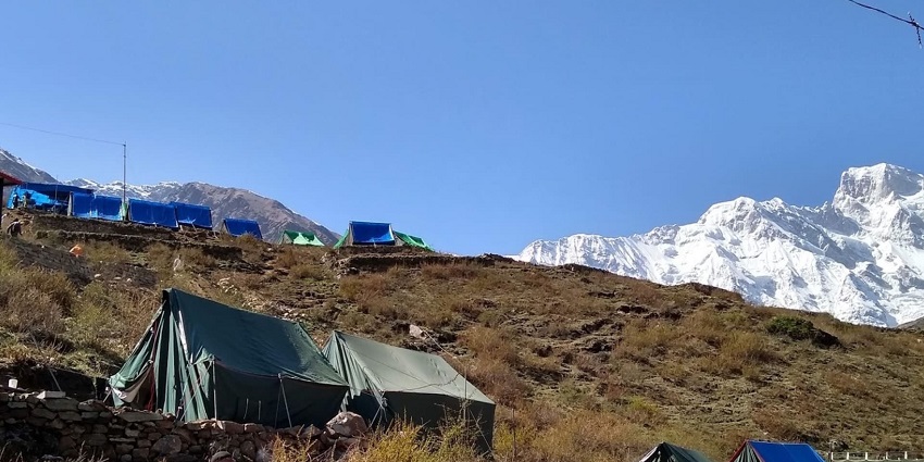 The best time for Chopta trekking tours is from April to June and September to November.