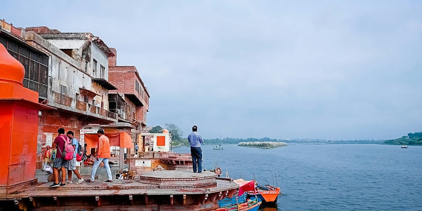 The best time to visit the sacred Janmabhoomi Temple is from October to March.
