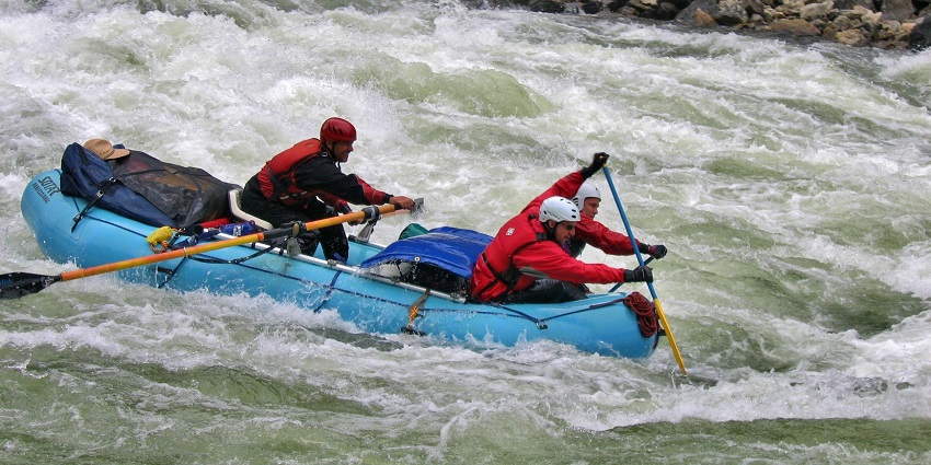 The best time for kayaking in Rishikesh Uttarakhand is September to November.