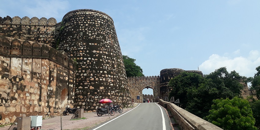 Snapshot of the fort along with the road and amidst the lush green trees