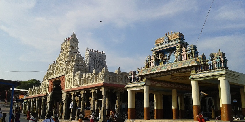 An image showing a view of Tiruchendur temple located in Tamil during the day.