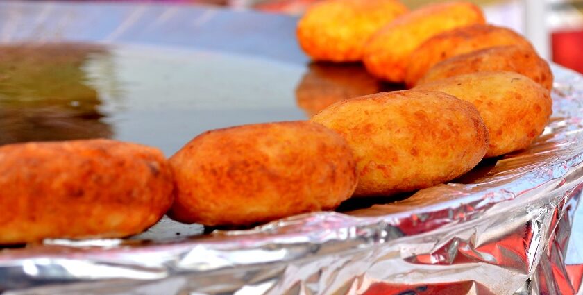 You can find a variety of the best street food in Vrindavan including aloo tikki.