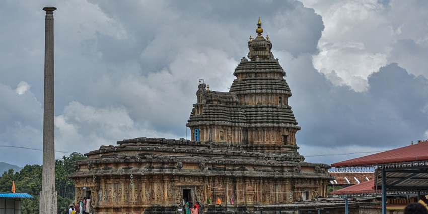 Visiting the enchanting Bhagavan Kovil is one of the top things to do in Tiruppur.