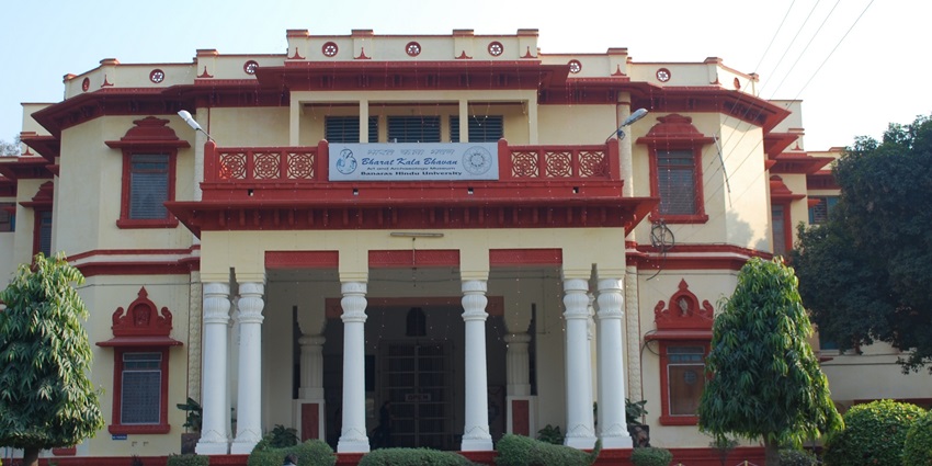 Bharat Kala Bhavan, a must-visit not only for art enthusiasts but also for any culture explorer.