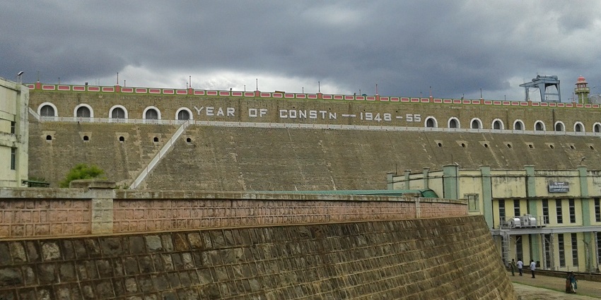 The Bhavani Sagar Dam, a popular destination near the Sathyamangalam Wildlife Sanctuary.