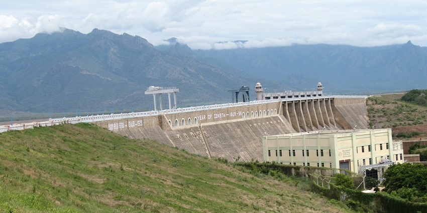 A large view of the dam, amongst the best places to see near Sathyamangalam National Park