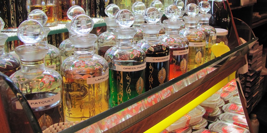 A picture of a perfume shop in Yercaud with multiple fragrance put up on displ6