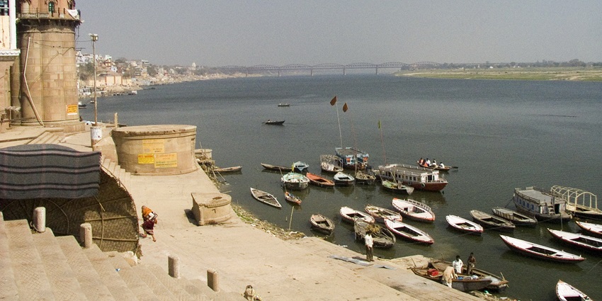 The Bhonsale Ghat is one of the most amazing places to visit in Kashi in Uttar Pradesh