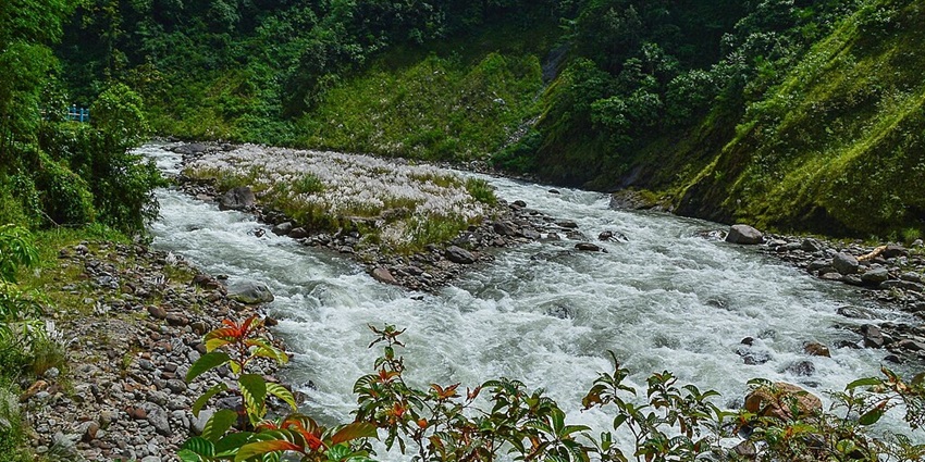 Jaldhaka River in Bindu, one of the serene places to rejuvenate and relax with friends.
