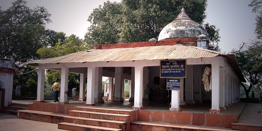View of a temple in Bithoor, one of the places near Lucknow for weekend trip