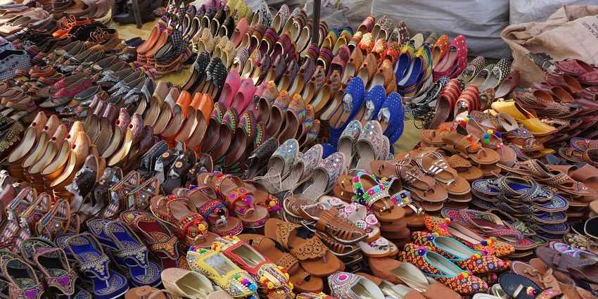 Buy premium quality sandals from CIDCO Mini Market At Navi Mumbai
