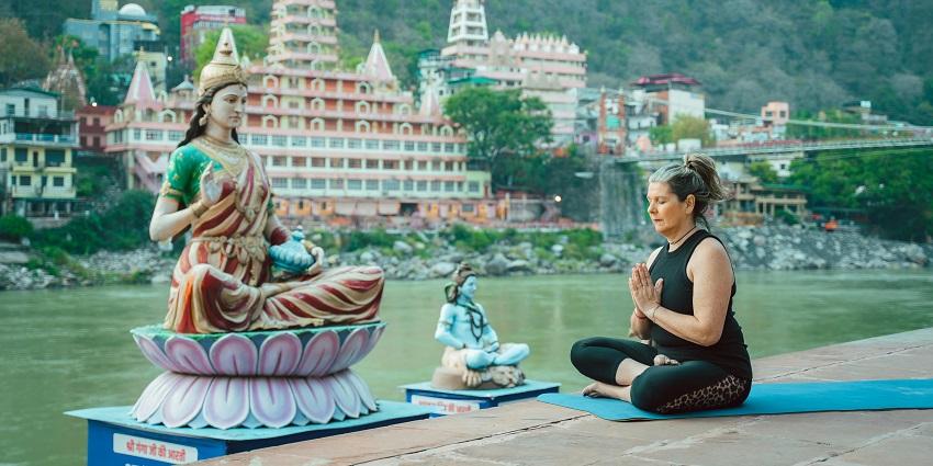 Experience nature and relaxation by the Ganga at this camping place in Rishikesh