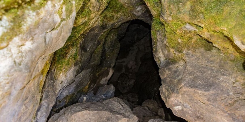 The best things to do in Chkrata include caving through fascinating caves featuring unique rock formations.