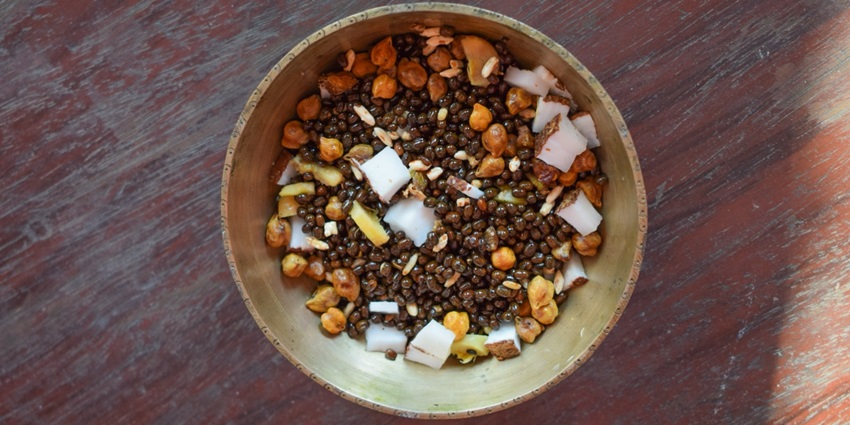 An image of maah korai is a mixture of roasted bora saul, sesame and black gram