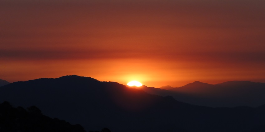 Pretty views of the Himalayas from Chaukori, an offbeat place near Nainital