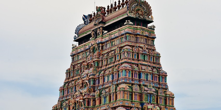 Chidambaram Nataraja Temple is one of the best places to visit in Tamil Nadu in December.