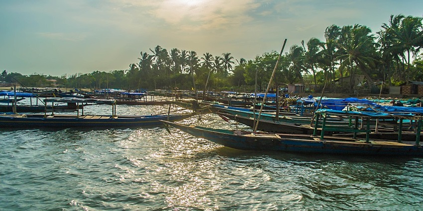 Chilka Lake, an offbeat place near Kolkata, captured with numerous boats sailing