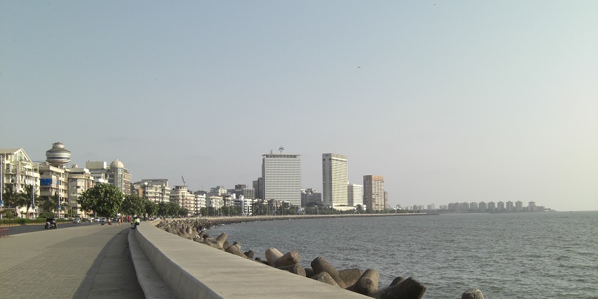 View of Marine Drive in Mumbai, one of the best things to do in Colaba at sunset.