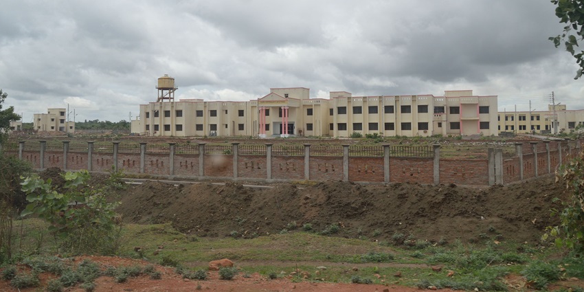 Government Polytechnic campus in Bargarh, Chitrakoot with main building view–hill stations near uttar pradesh