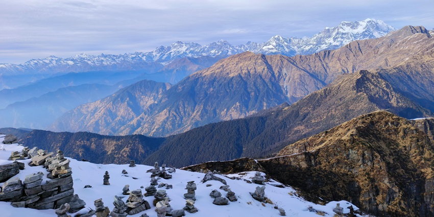 Chopta is also called the Mini Switzerland of India, a trekking base with meadows and Himalayan views.