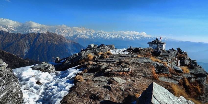 Camping and trekking in Rishikesh with panoramic Himalayan views and scenic trails.