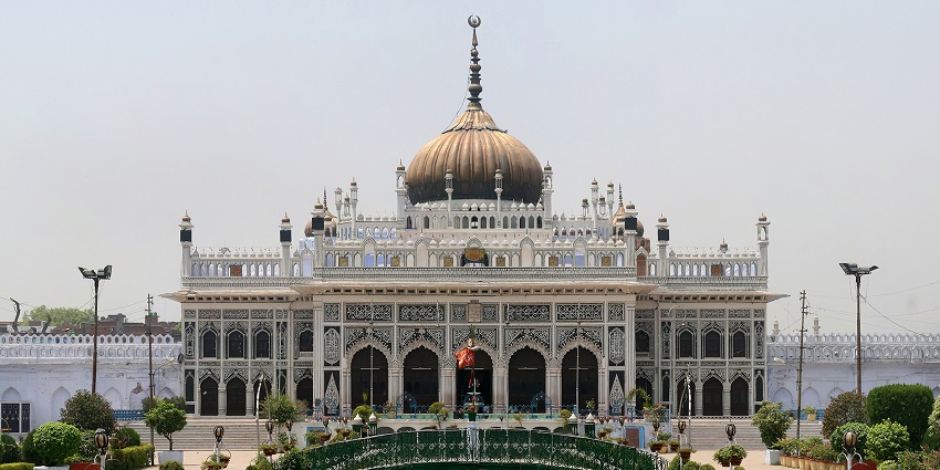 A vibrant view of Chota Imambara showcases architecture design