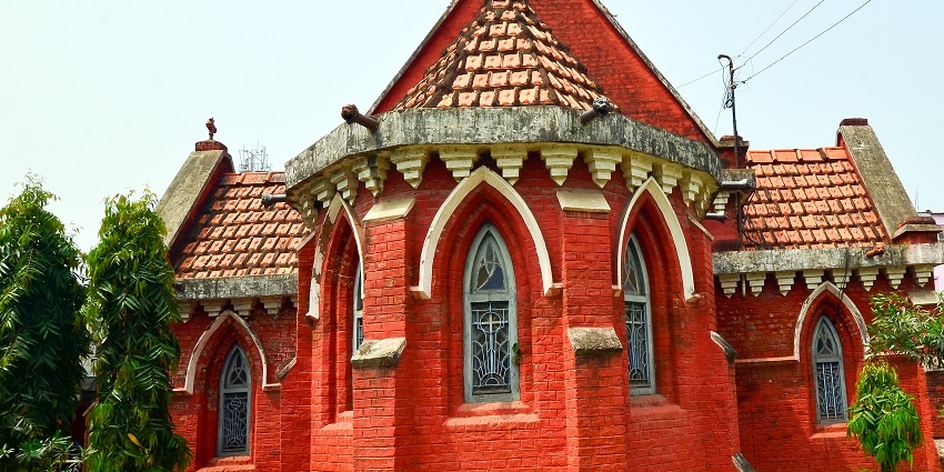 Take the blessings by visiting Christ church, one of the places to visit in Burdwan.
