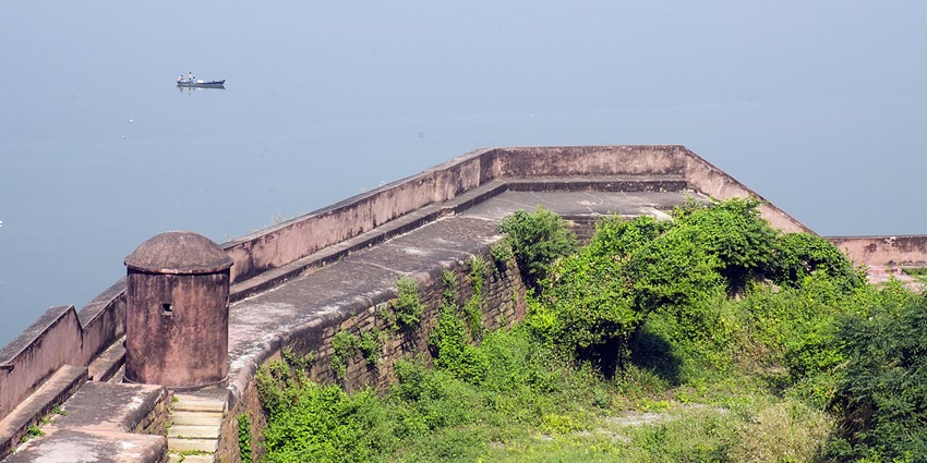 A stunning view from Chunar Fort, one of the prominent forts in Varanasi