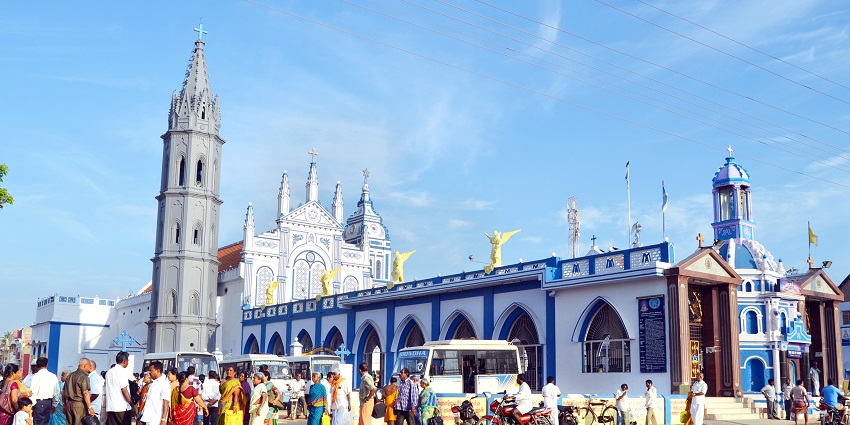 A picture of our Lady of Snows Basilica church from the main road.