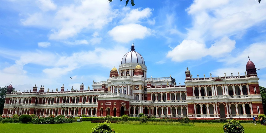 Cooch Behar Palace,also known as jubilee palace is a place to visit in Cooch Behar.