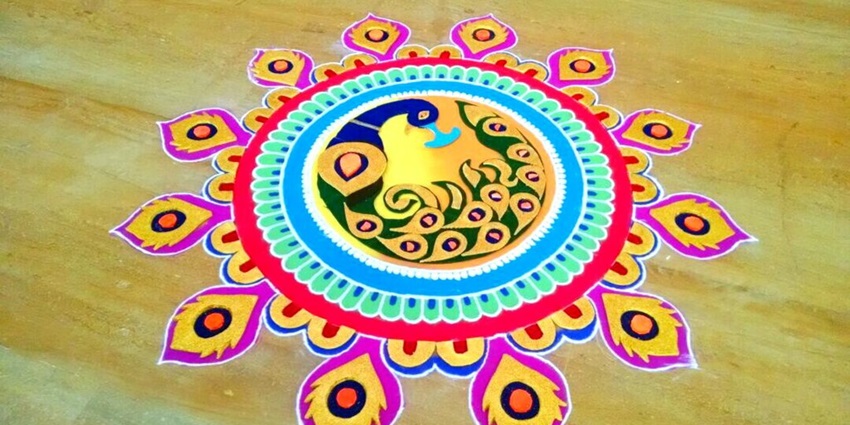 Things to do in Cubbon Park include visiting Rangoli Metro Art Center offering vibrant cultural events