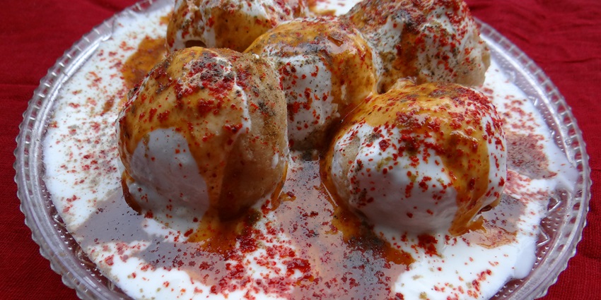 Dahi Bhalla, one of the best street foods in Vrindavan, for an authentic experience