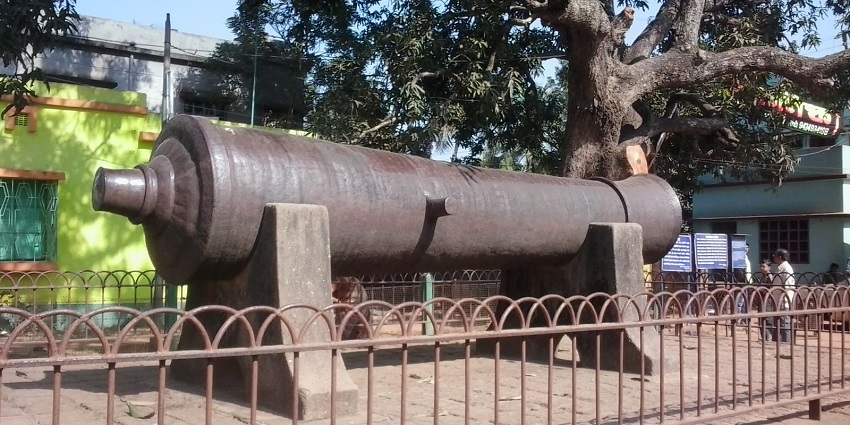 Image of a canon at the Dalmadal Cannon, one of the must visit places