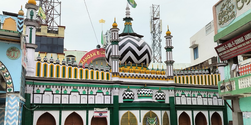 A picture of the Dargah Aala Hazrat and cultural sites among places to visit in Bareilly